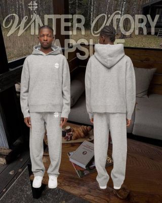 Fie că pleci la munte, la cabană sau doar într-o escapadă din oraș, stilul cozy fit este baza ✨ Hanoracul nostru tricotat...